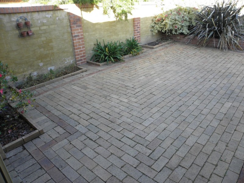 1/2 Flanagan Court, Worrigee NSW 2540