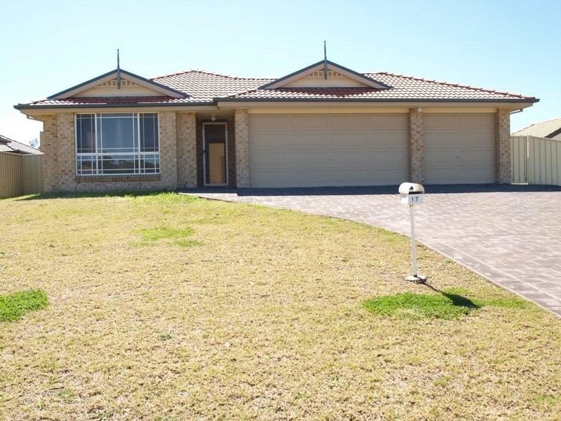 17 Blue Gum Way, North Nowra NSW 2541