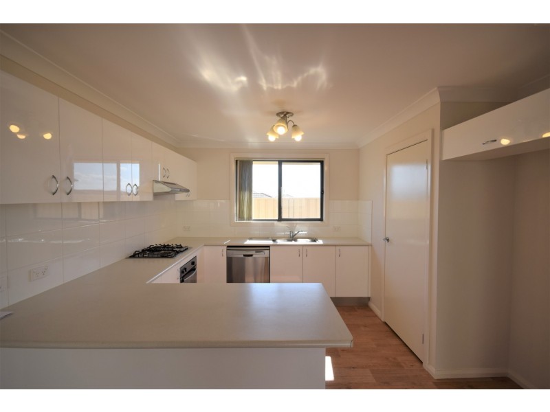 11 Narwee Link, Nowra NSW 2541