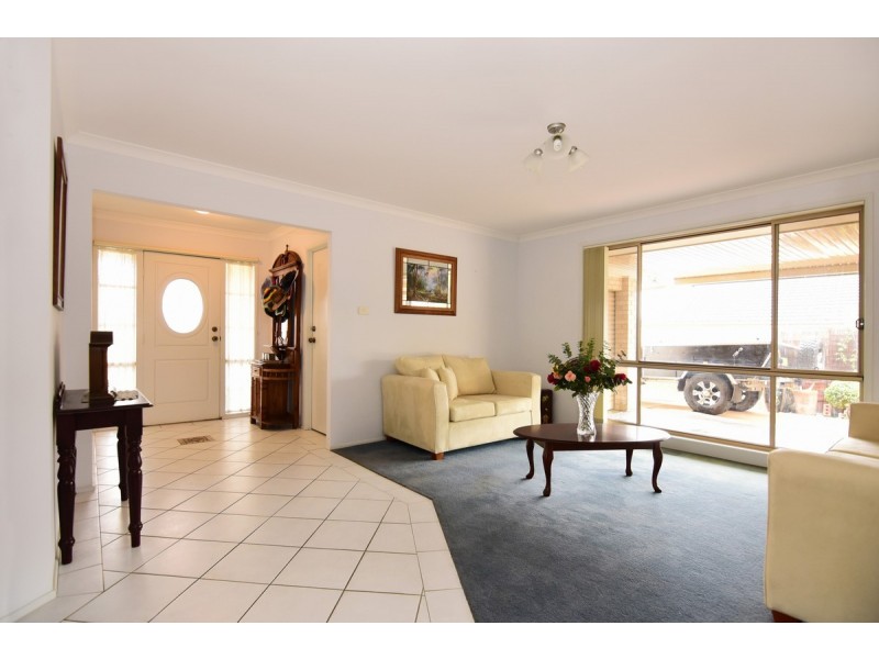 65 Burradoo Crescent, Nowra NSW 2541