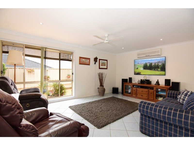 65 Burradoo Crescent, Nowra NSW 2541