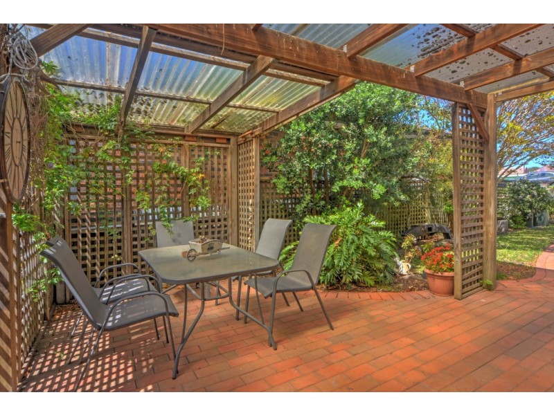 27 Greenwell Point Road, Greenwell Point NSW 2540