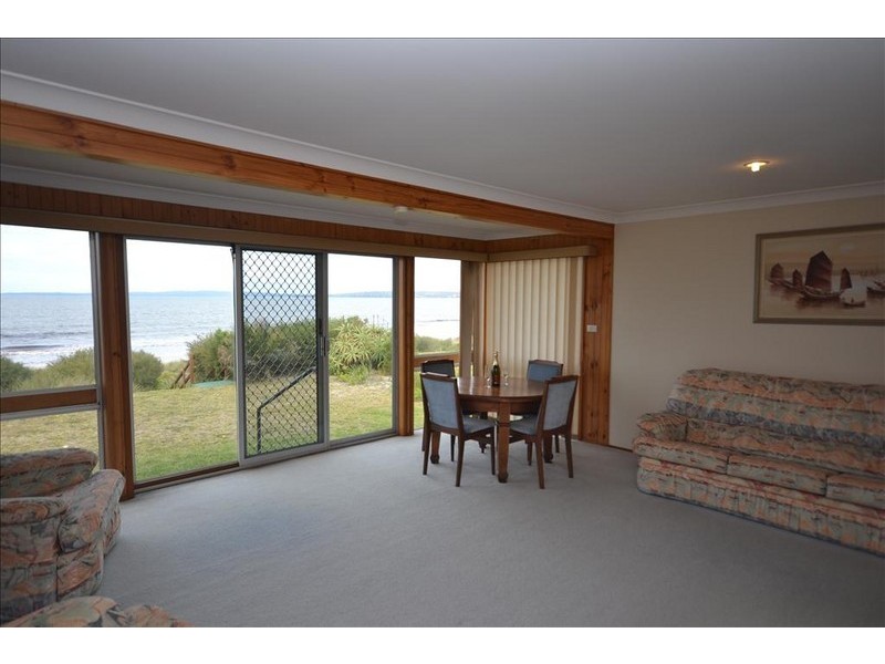 73 Quay Road, Callala Beach NSW 2540