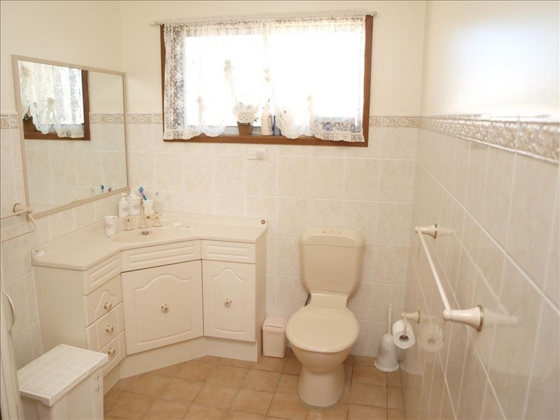 73 Quay Road, Callala Beach NSW 2540