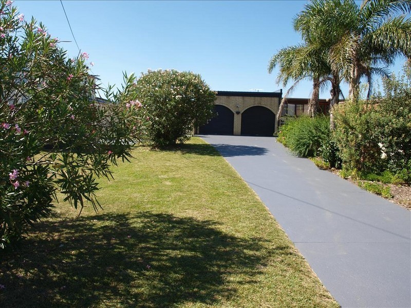 73 Quay Road, Callala Beach NSW 2540