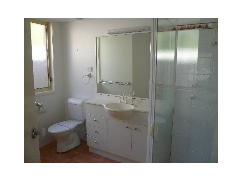 6 Freesia Crescent, Bomaderry NSW 2541