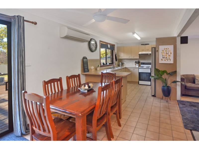 8 Racemosa Avenue, West Nowra NSW 2541