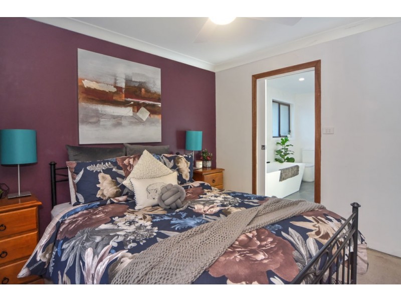 8 Racemosa Avenue, West Nowra NSW 2541