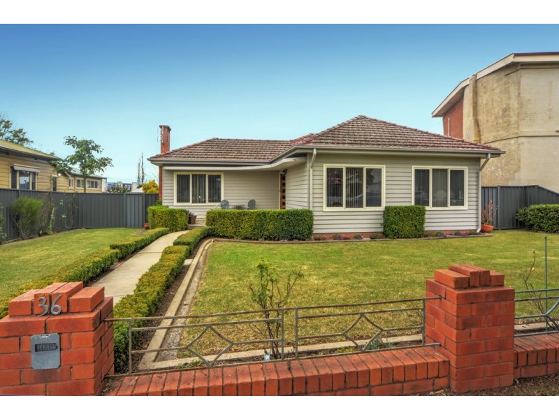 36 Moss Street, Nowra NSW 2541