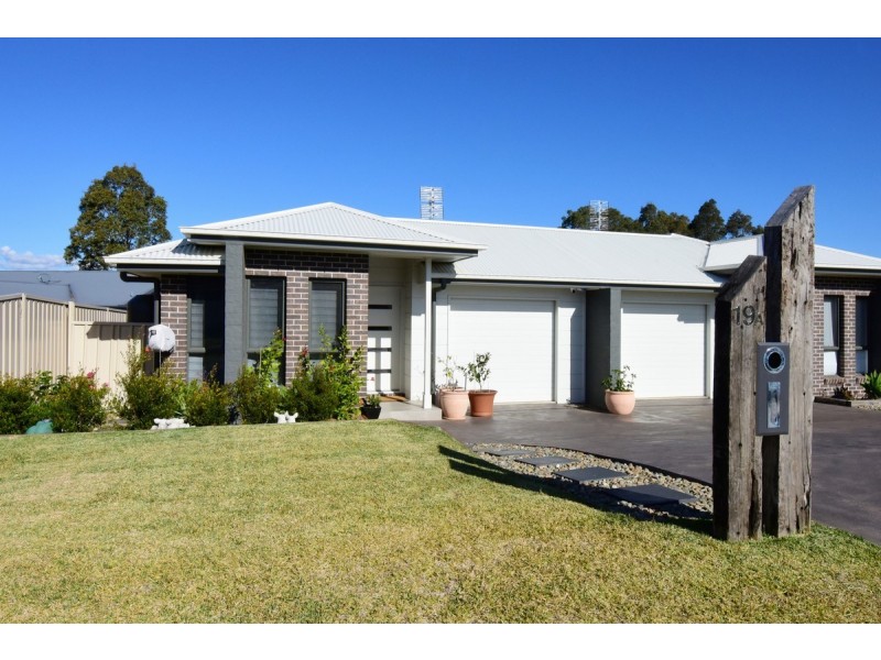 19a Mintbush Crescent, Worrigee NSW 2540