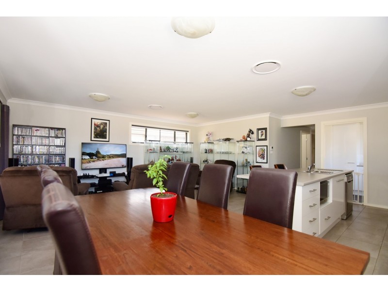 19a Mintbush Crescent, Worrigee NSW 2540