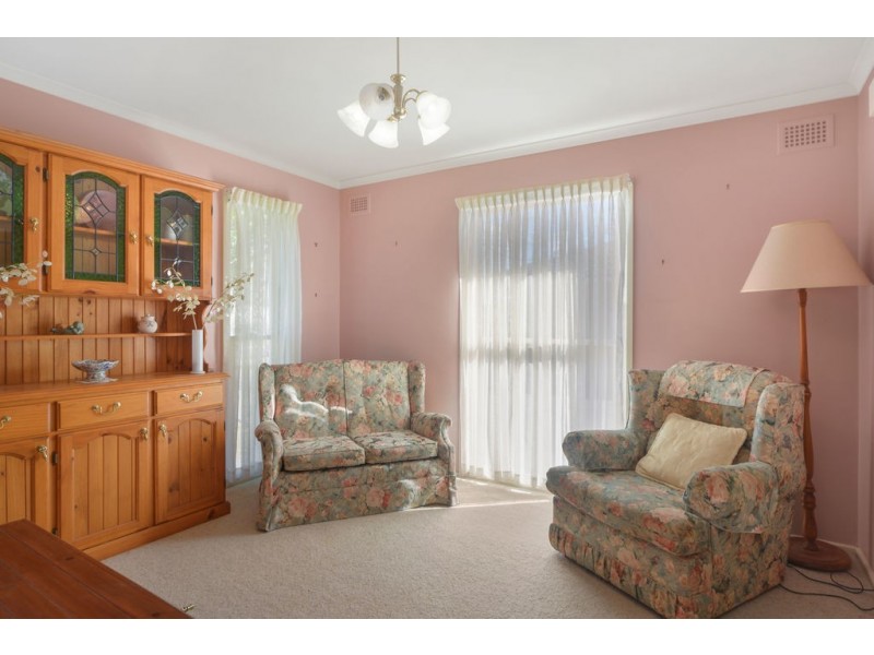 13 Lyrebird Drive, Nowra NSW 2541