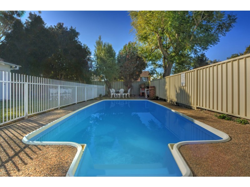 13 Lyrebird Drive, Nowra NSW 2541