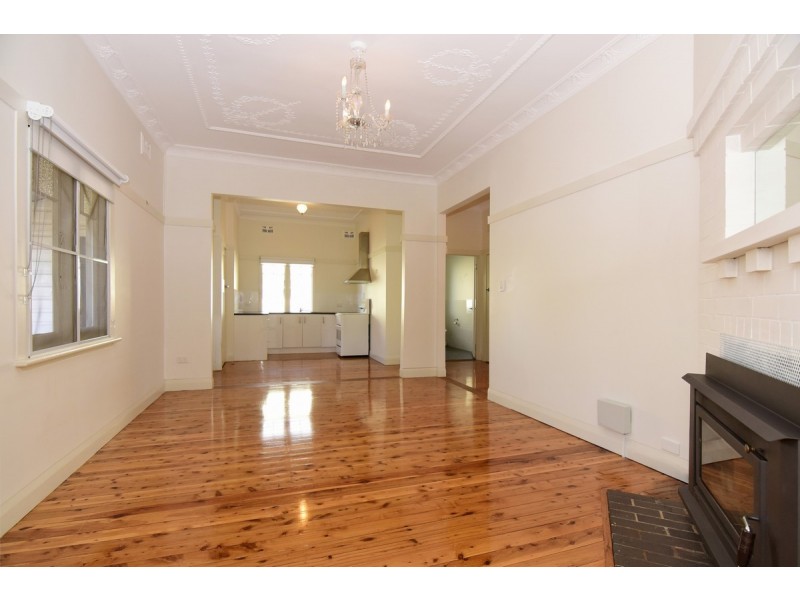 32 Shoalhaven Street, Nowra NSW 2541