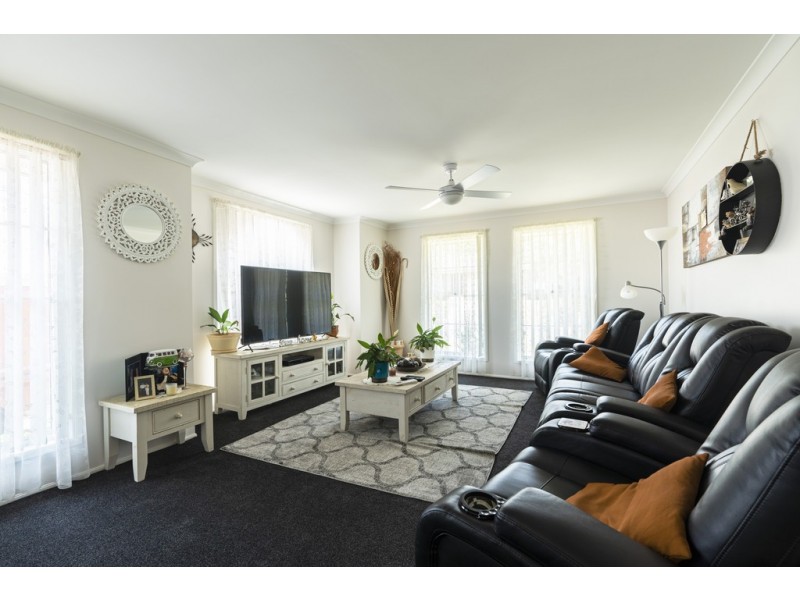 18 Warrigal Street, Nowra NSW 2541