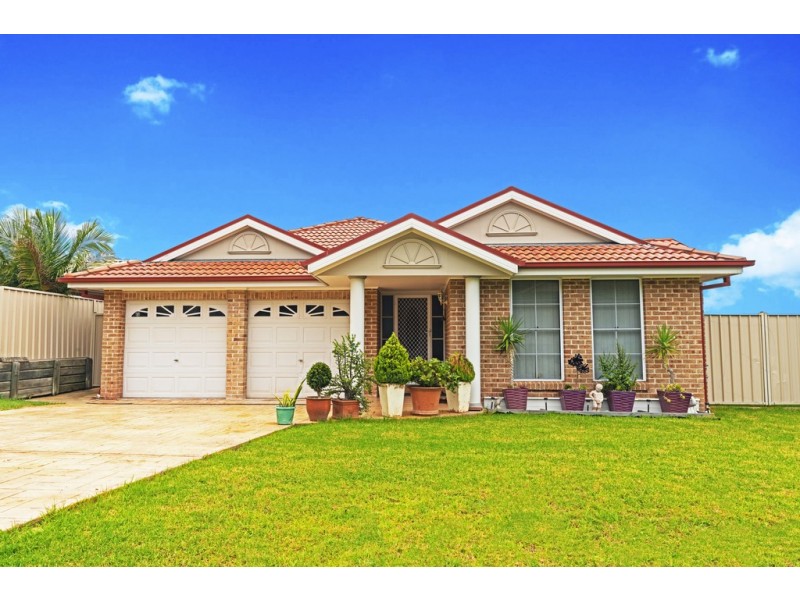 18 Warrigal Street, Nowra NSW 2541