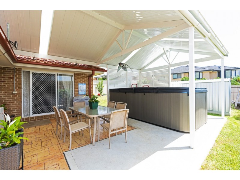 18 Warrigal Street, Nowra NSW 2541