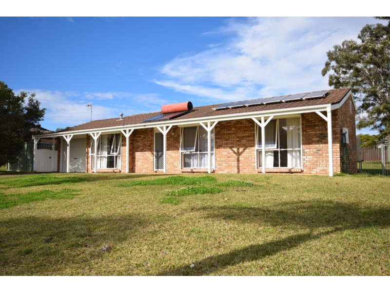 18 GOLDEN CANE AVENUE, North Nowra NSW 2541