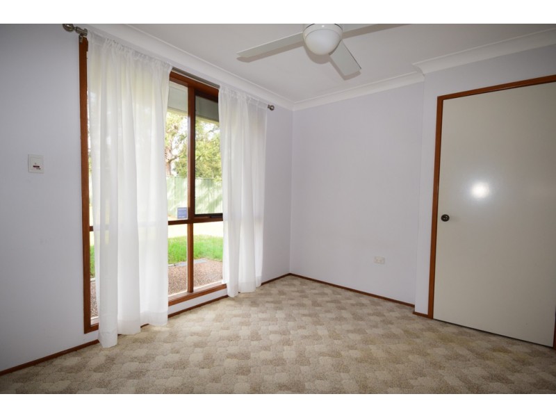 18 GOLDEN CANE AVENUE, North Nowra NSW 2541