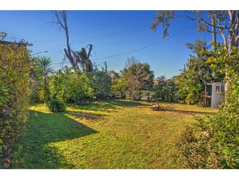 457 Princes Highway, Bomaderry NSW 2541