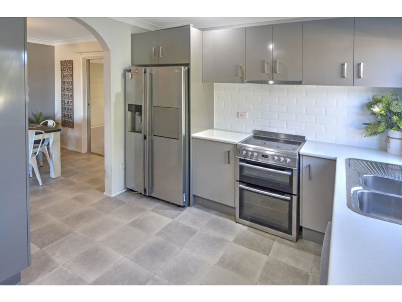 66 Greens Road, Greenwell Point NSW 2540