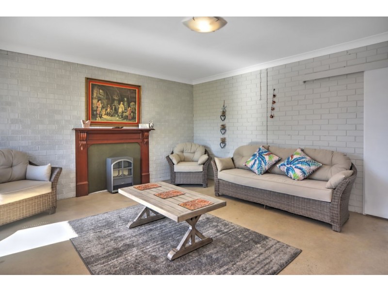 47 Comarong Street, Greenwell Point NSW 2540