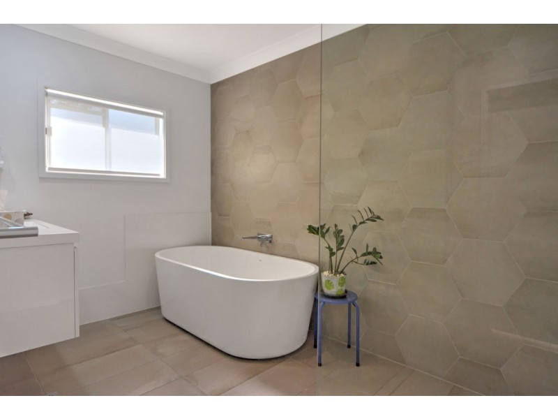 47 Comarong Street, Greenwell Point NSW 2540