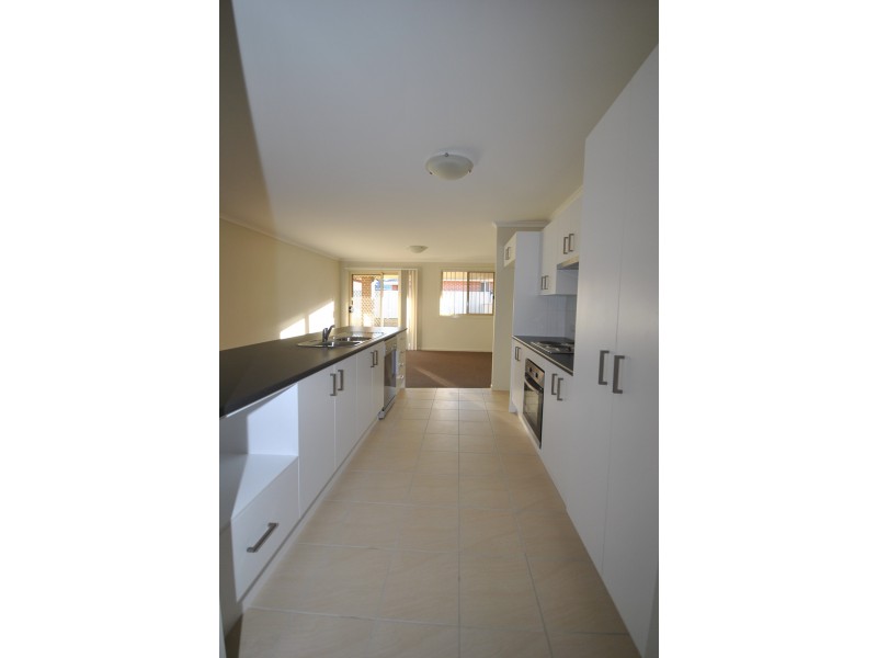 7 Flannelflower Avenue, West Nowra NSW 2541