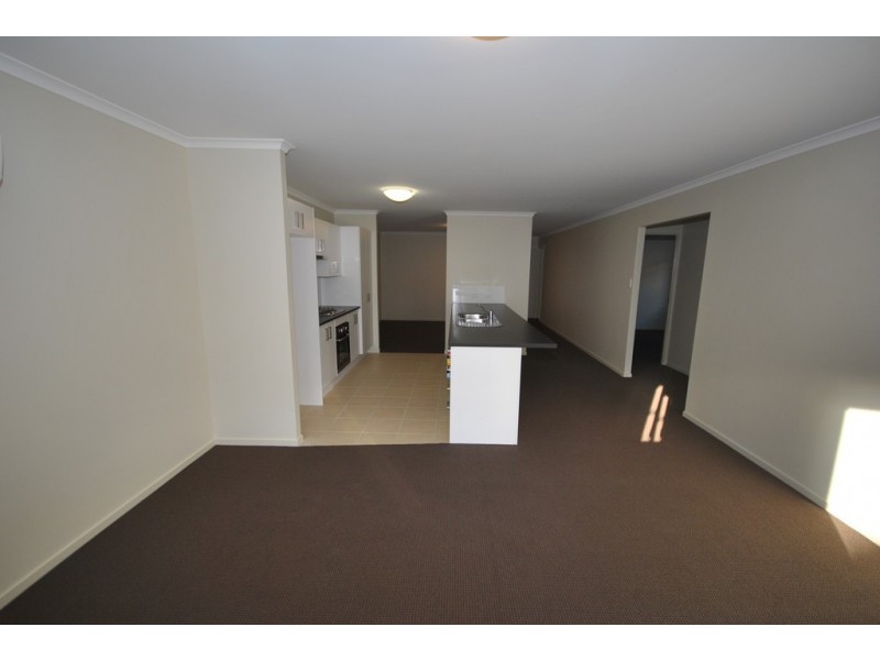 7 Flannelflower Avenue, West Nowra NSW 2541