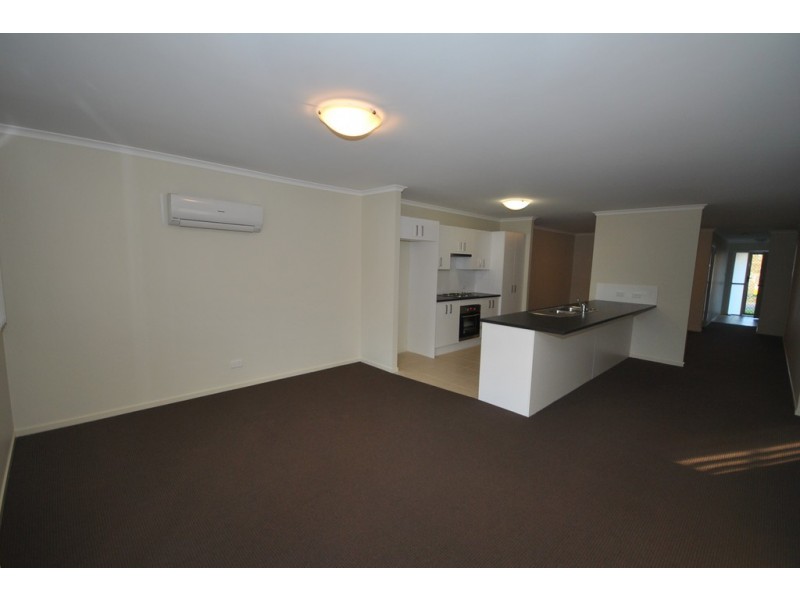 7 Flannelflower Avenue, West Nowra NSW 2541