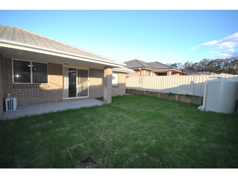 7 Flannelflower Avenue, West Nowra NSW 2541