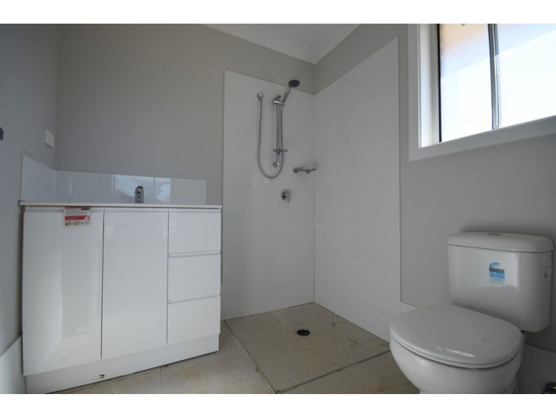 5/4 Dryden Close, Nowra NSW 2541