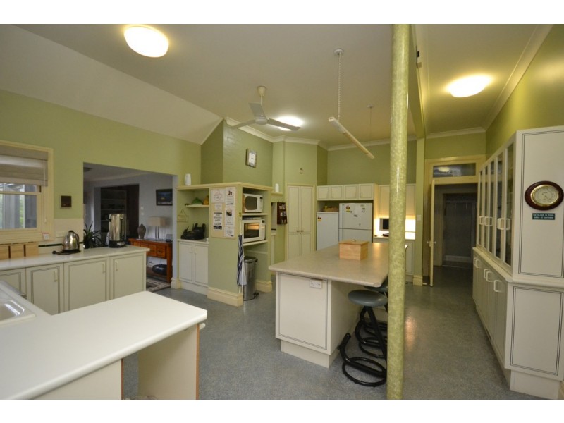 125 BRINAWARR STREET, Bomaderry NSW 2541