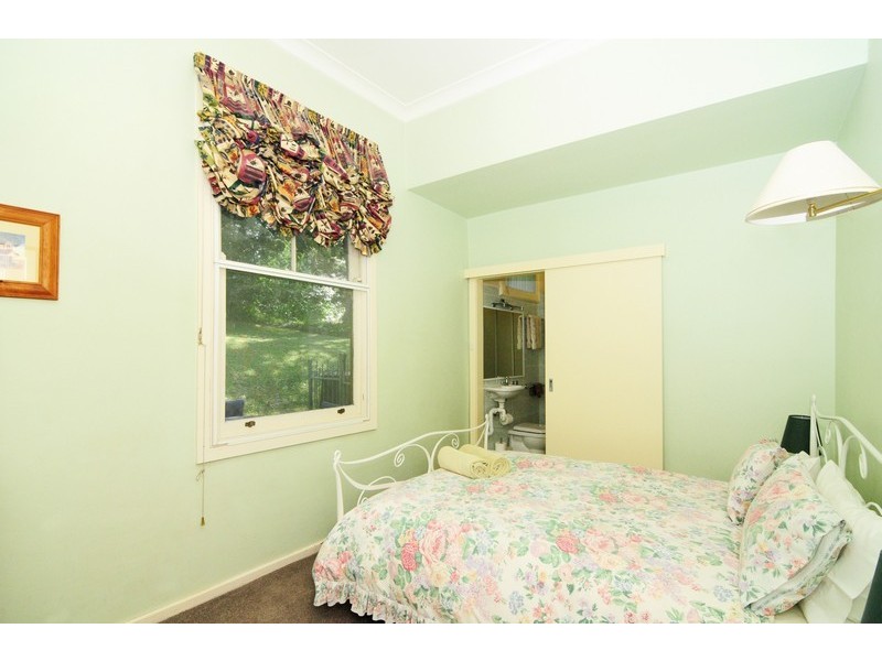 125 BRINAWARR STREET, Bomaderry NSW 2541