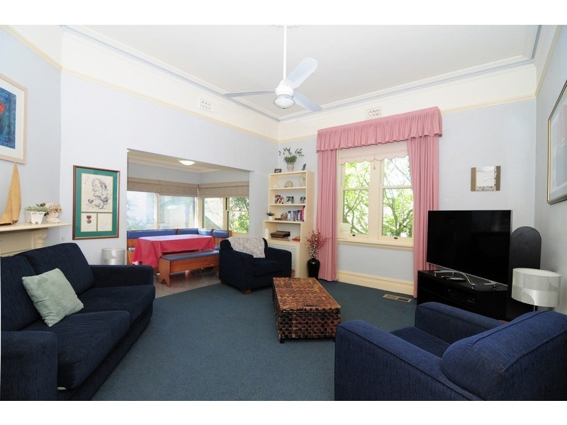 125 BRINAWARR STREET, Bomaderry NSW 2541