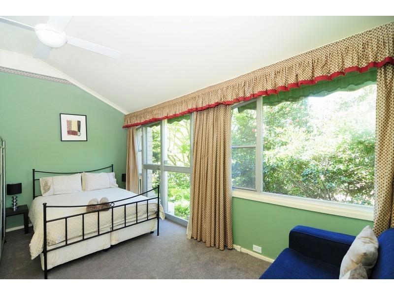 125 BRINAWARR STREET, Bomaderry NSW 2541