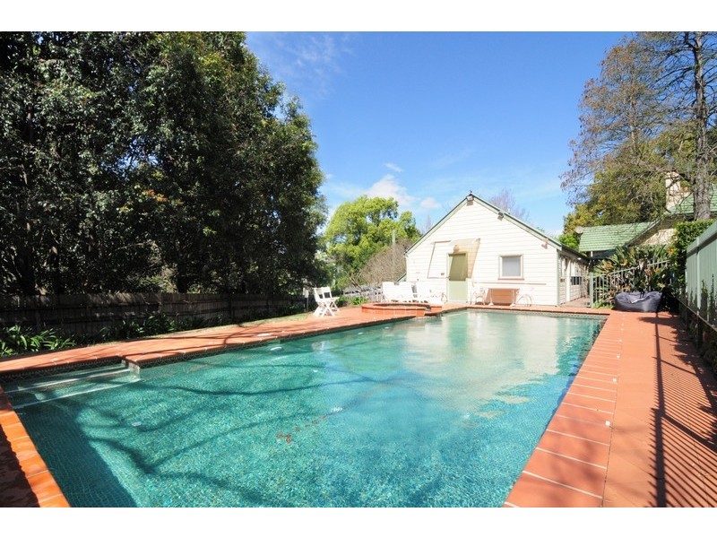 125 BRINAWARR STREET, Bomaderry NSW 2541