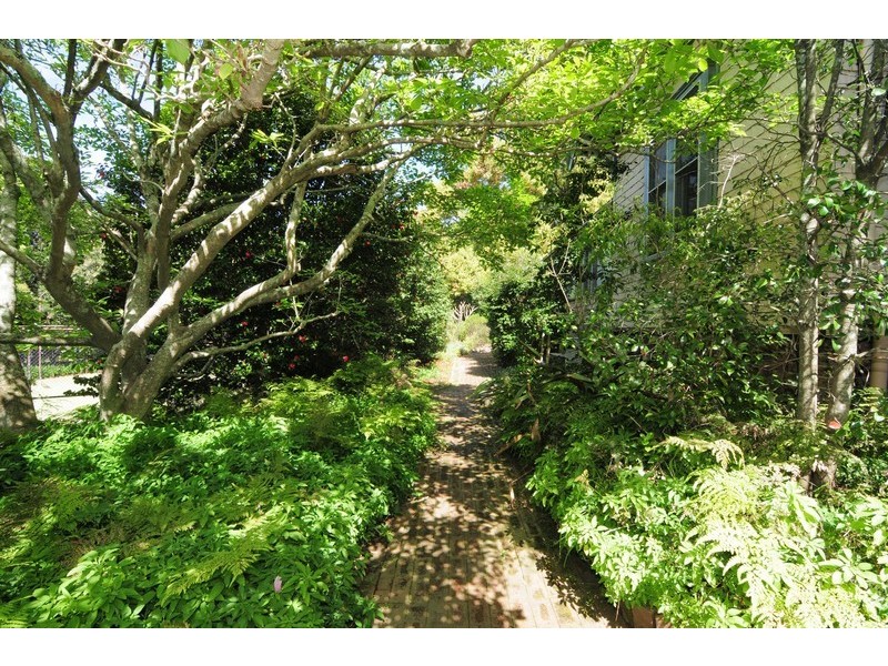 125 BRINAWARR STREET, Bomaderry NSW 2541