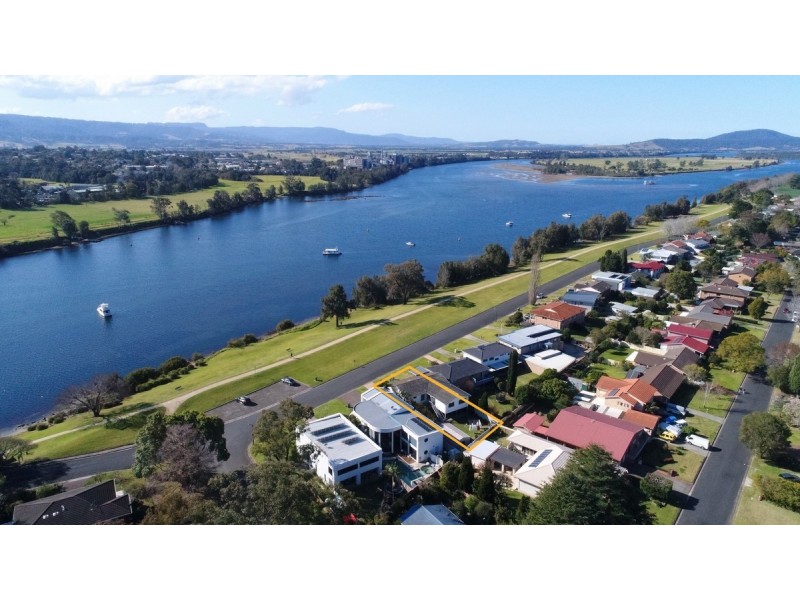 6 Riverview Road, Nowra NSW 2541