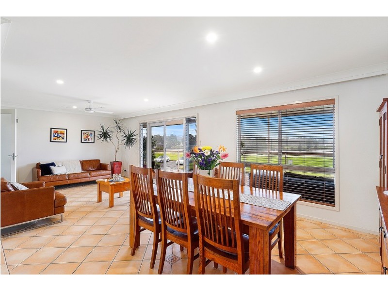6 Riverview Road, Nowra NSW 2541