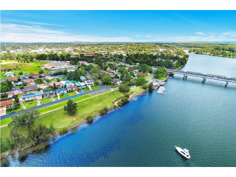 6 Riverview Road, Nowra NSW 2541