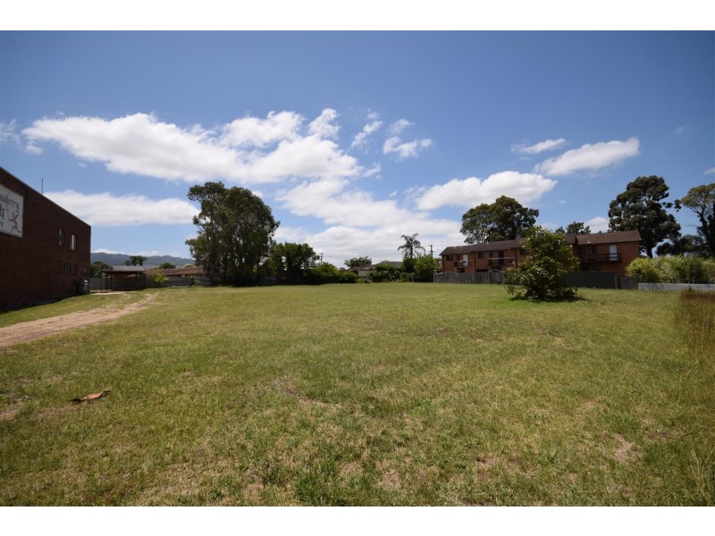 2/53 Narang Road, Bomaderry NSW 2541
