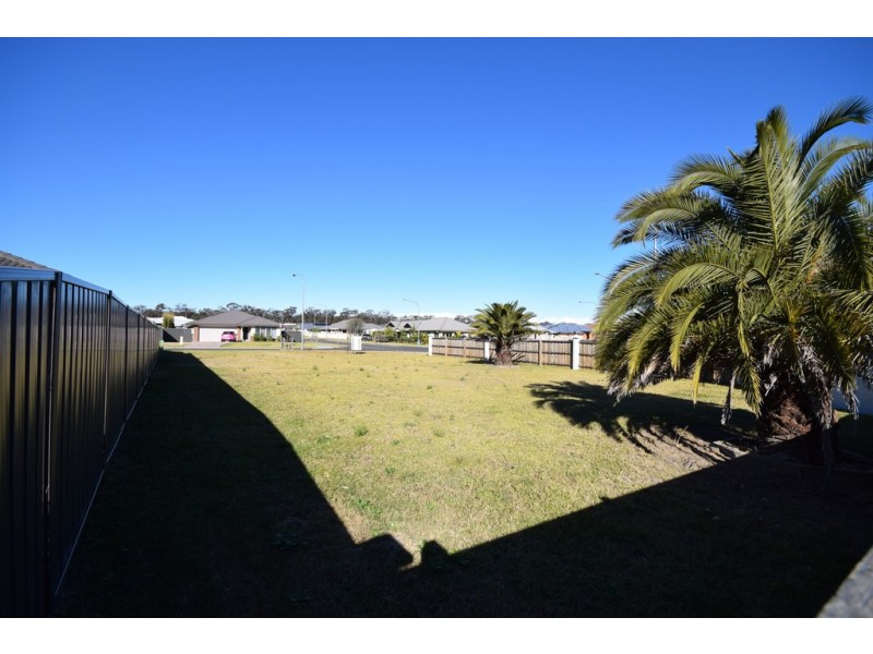52 Bowerbird Street, South Nowra NSW 2541