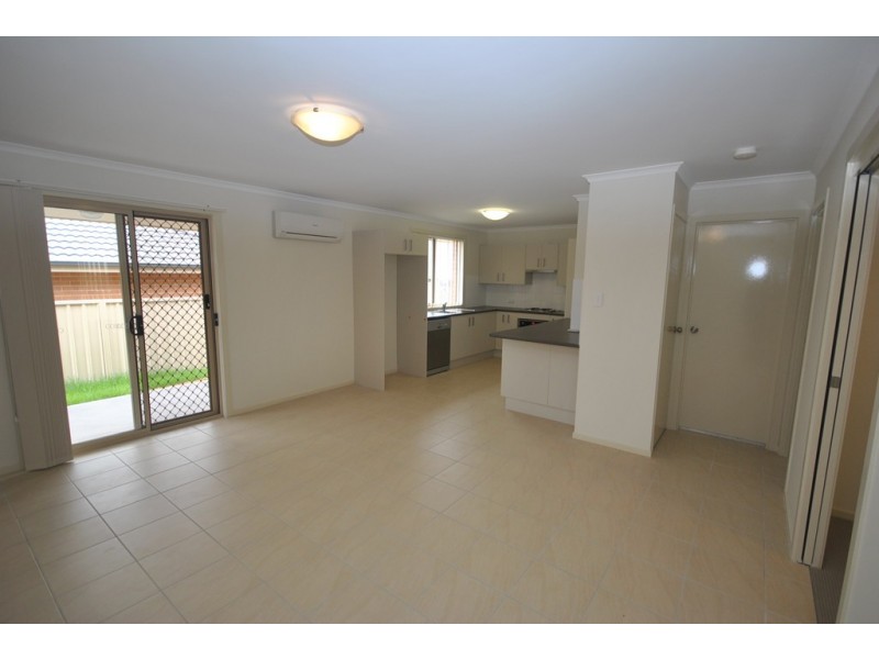 8 Candlebark Close, West Nowra NSW 2541