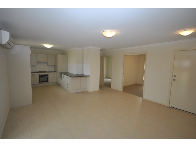 8 Candlebark Close, West Nowra NSW 2541