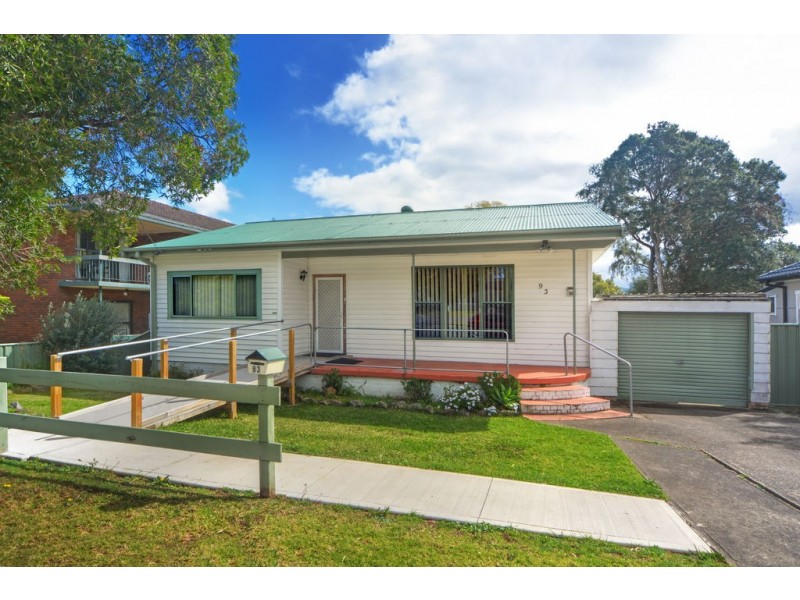 93 Moss Street, Nowra NSW 2541