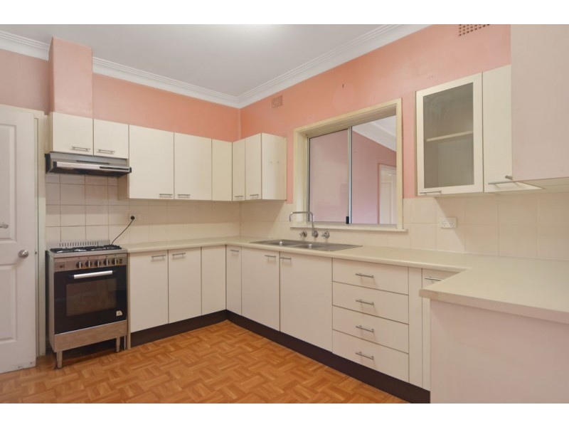 93 Moss Street, Nowra NSW 2541