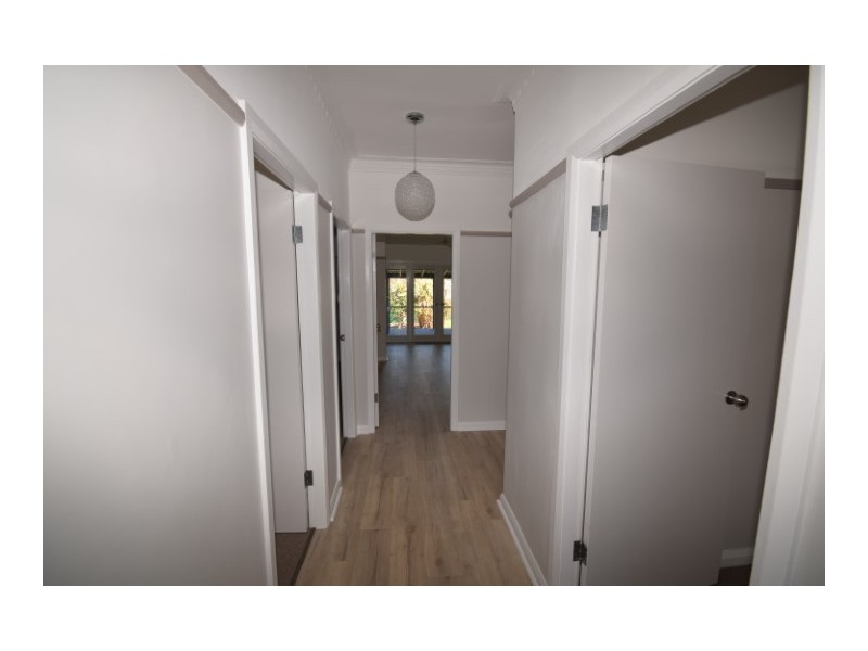 102 Jervis Street, Nowra NSW 2541