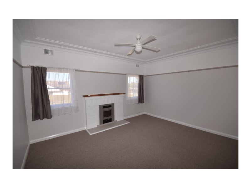 102 Jervis Street, Nowra NSW 2541