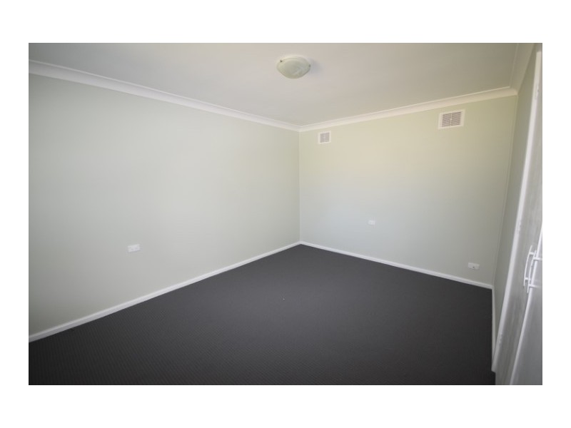 2 Anzac Street, Nowra NSW 2541